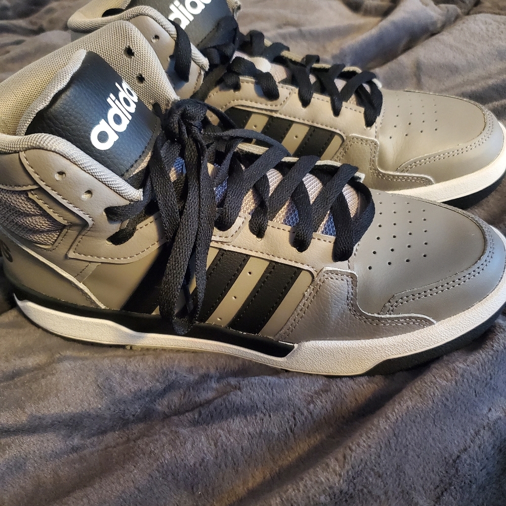 Grey Reebok high tops!